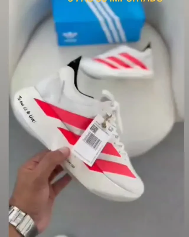 Adidas branco e vermelho, importado